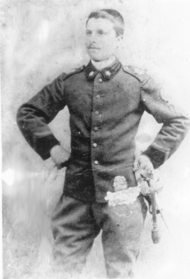 Giacinto Sombrio uniform.jpg